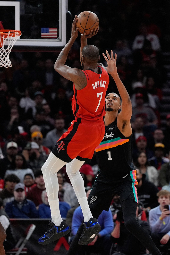 杜兰特冲击历史得分榜致敬乔丹传奇之路