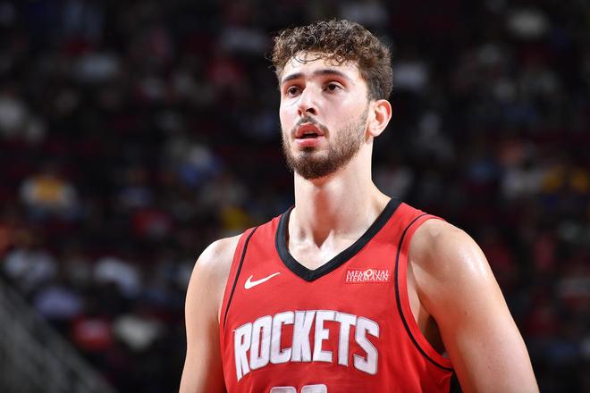 火箭8连胜终结锁定西部第5 掘金马刺对决或决定