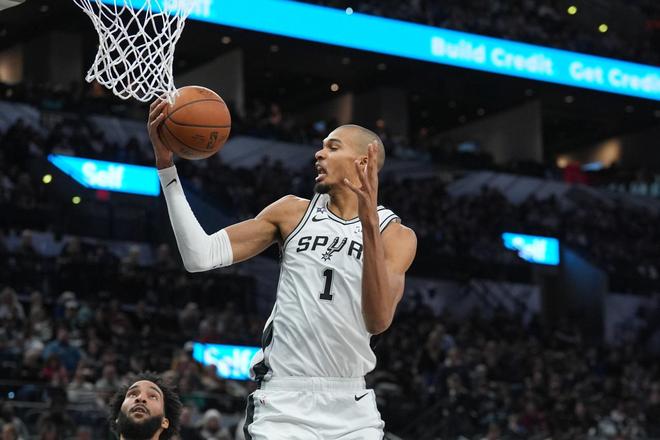 火箭8连胜终结锁定西部第5 掘金马刺对决或决定