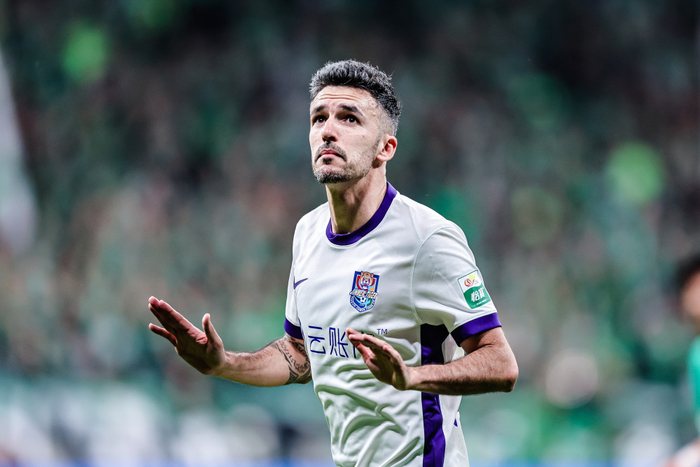 中超第8轮战报：成都蓉城领跑 青岛海牛积分转正